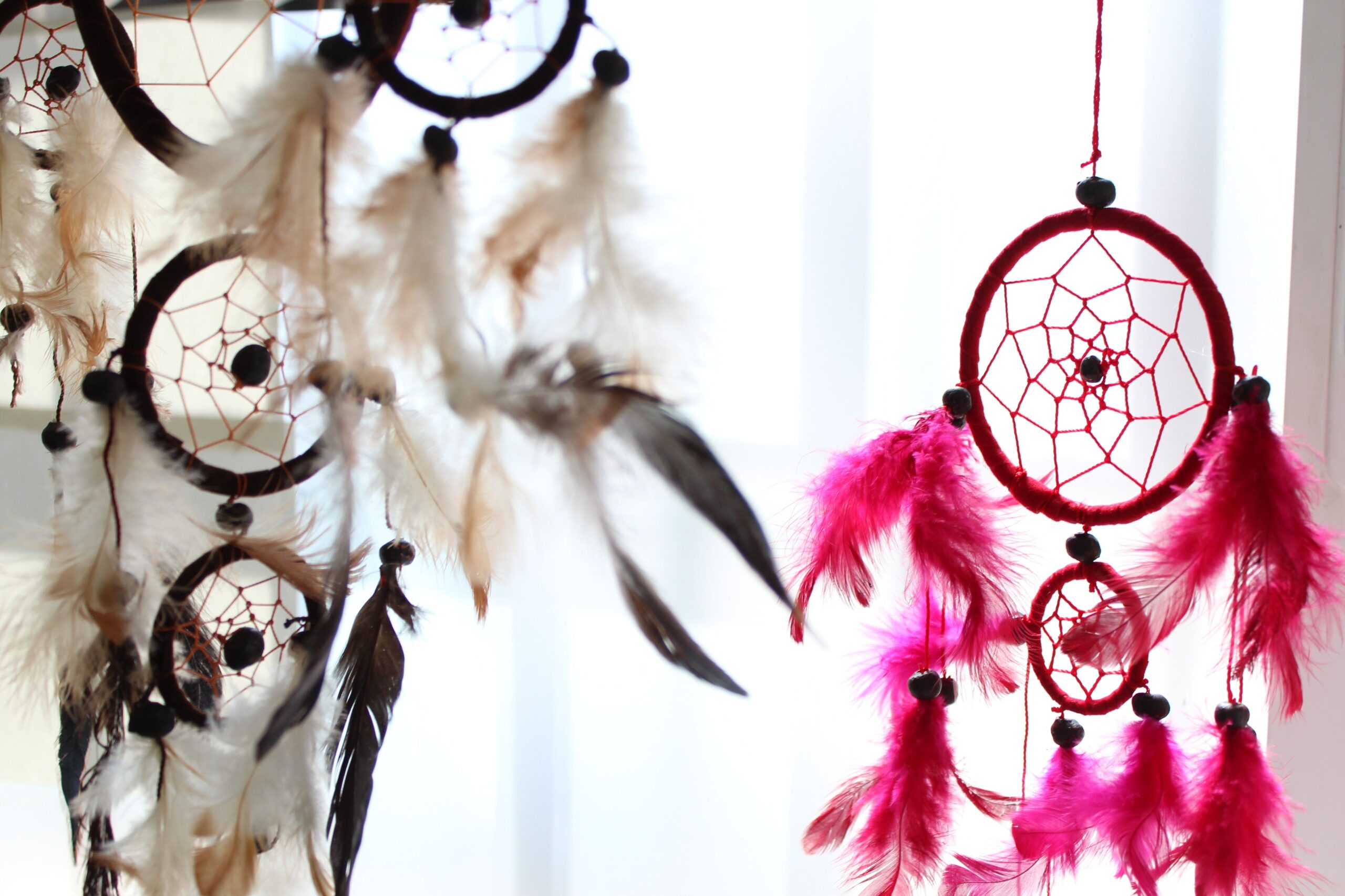 bG9jYWw6Ly9tZWRpYS9TUS9FQy82MFIzMEMxRzZHVDNFQ1NRL2QwM2I1Y2UxLmpwZWc.jpg Bali Dreamcatchers - Small Round - Turq/Pink/Purp