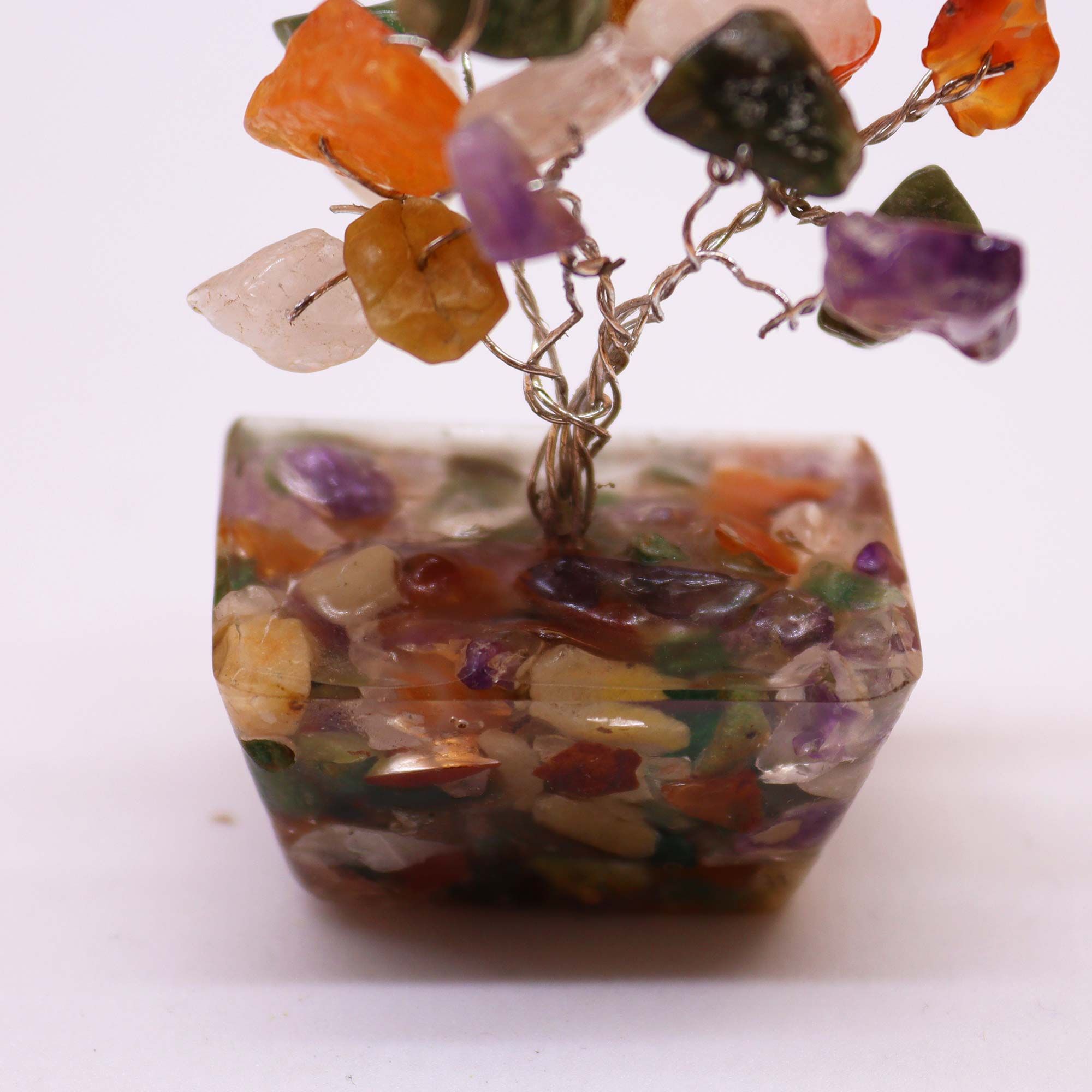 bG9jYWw6Ly9tZWRpYS85Ti9FQy82MFIzMEMxRzZXUjNFQzlOL2I1OTI4ZDgwLmpwZWc.jpg Mini Gemstone Tree on Orgonite Base - Multi Stones (15 stones)