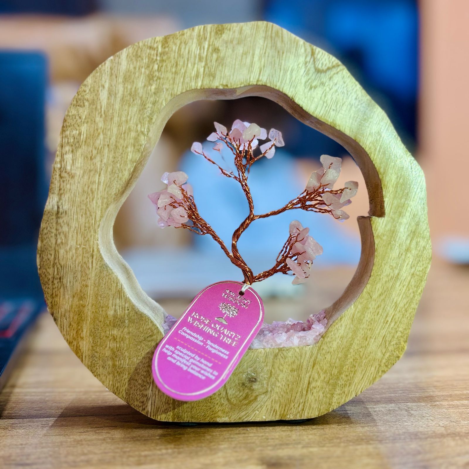 bG9jYWw6Ly9tZWRpYS8xUS8yRS82MFIzMEMxSDc0UksyRTFRL2M5NmViNzczLmpwZWc.jpg Gemstone Tree Garden - Mango Wood Ring - Rose Quartz - 60 chipstones