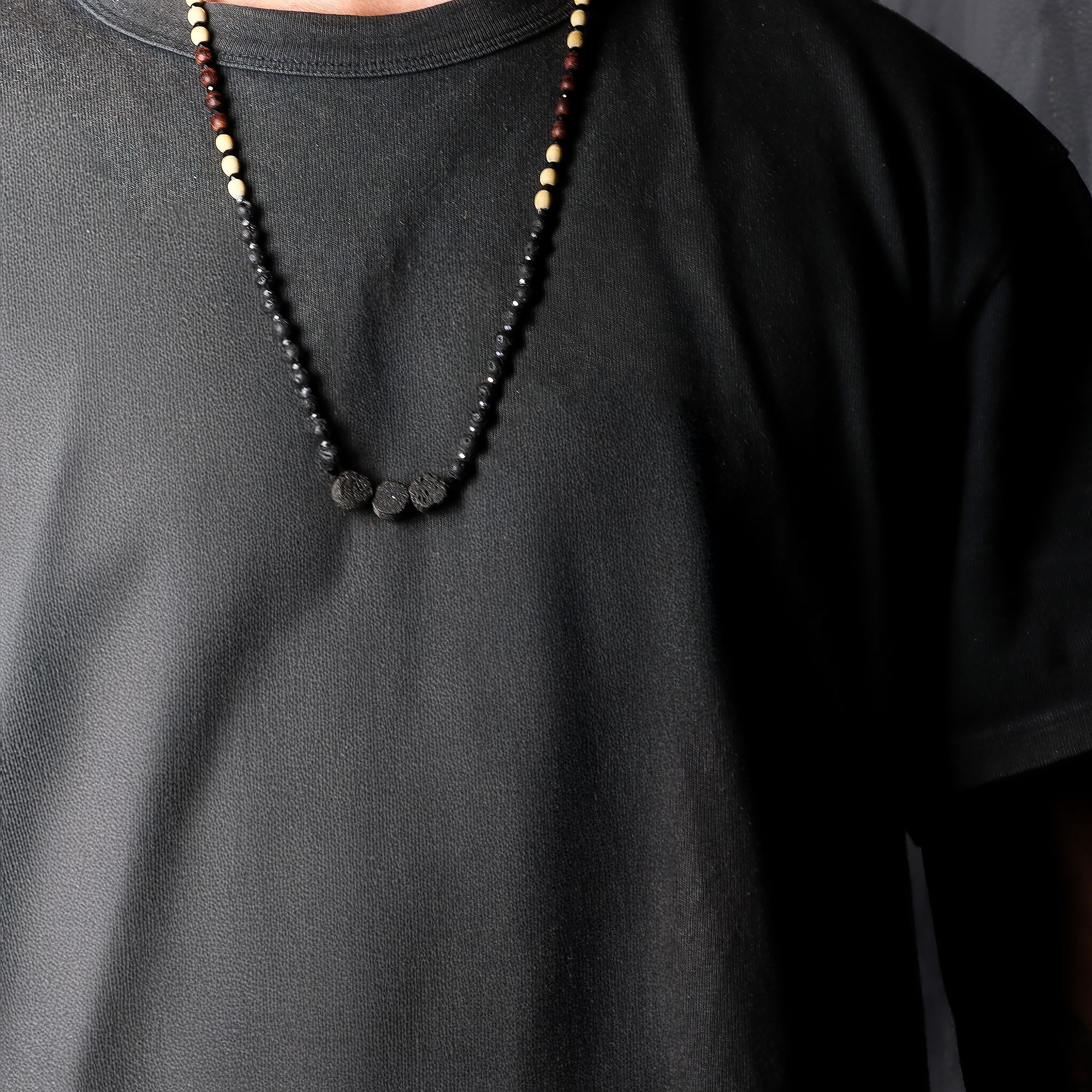bG9jYWw6Ly9tZWRpYS8xUi82RS82MFIzMEMxSjYwV0s2RTFSLzdhY2M1MDhjLmpwZWc.jpg Essence of the Volcano Necklace - Connection to Nature
