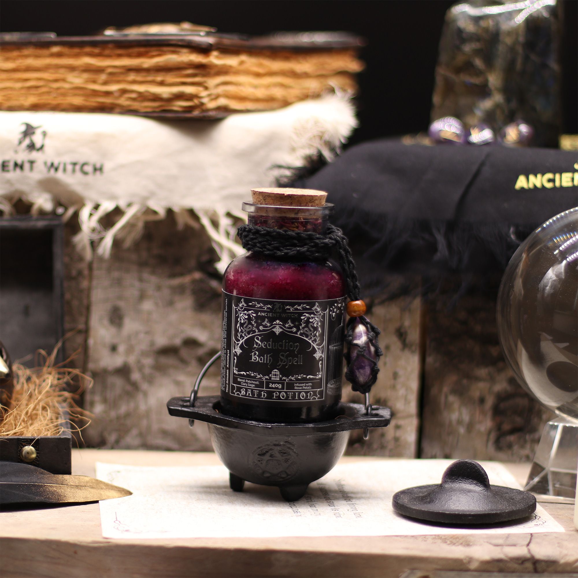 bG9jYWw6Ly9tZWRpYS9ITi8yQy82MFIzMEMxSjY0U0syQ0hOL2NmYzZjMDMyLmpwZw-1.jpg Ancient Witch Bath Spell Potion & Amethyst Crystal Amulet - Seduction