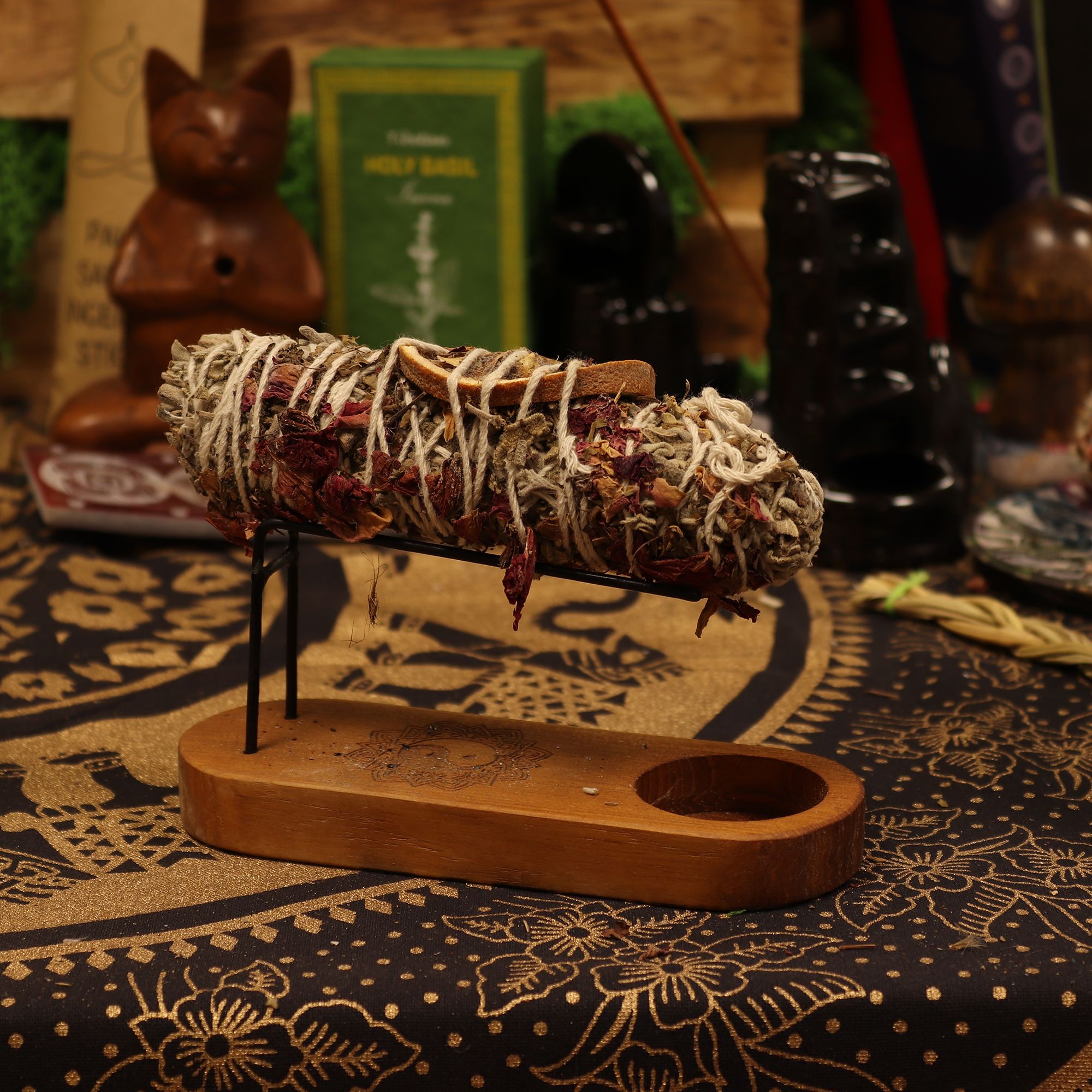bG9jYWw6Ly9tZWRpYS9TUy8yQy82MFIzMEMxSjY0VEsyQ1NTLzViNWFkZGUyLmpwZw.jpg Banjara Smudge - Indian Sage